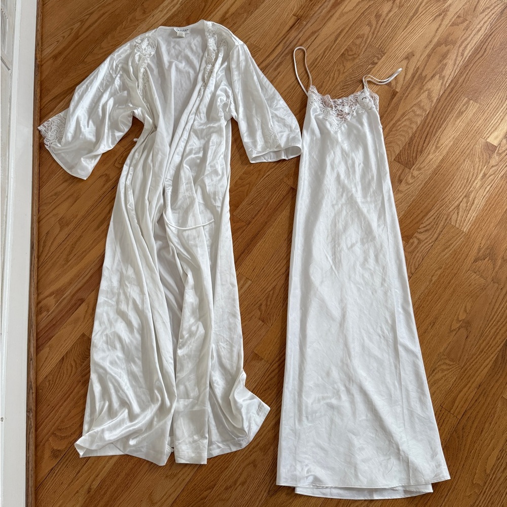 Vintage lingerie robe nightgown slip set white lace Natori